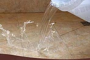 荣昌漏水维修 免砸砖防水材料该如何施工